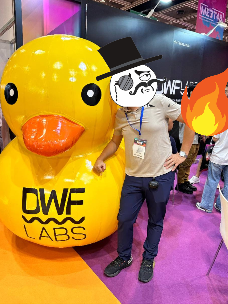 Derp Boss is taking picture in DWF lab's booth (ps: le intern is taking photo)